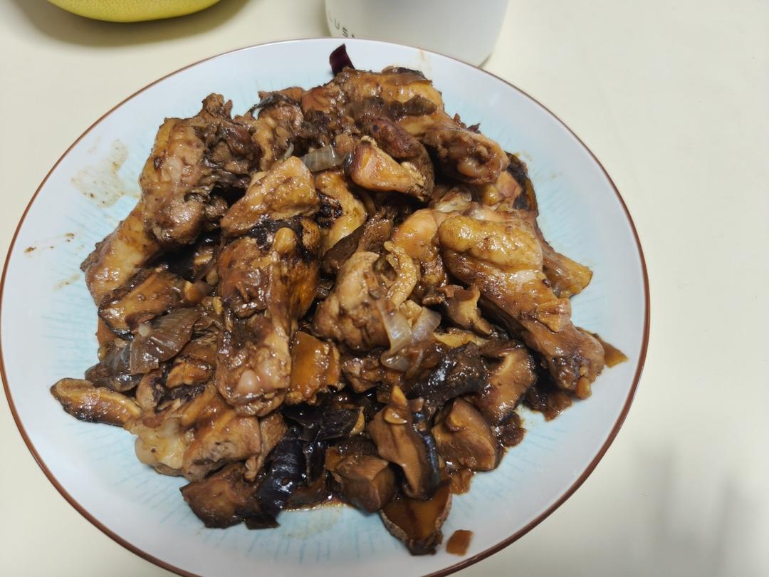 不需要厨艺的减脂餐——电饭煲焖鸡腿