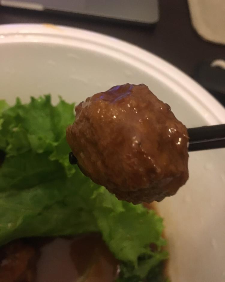 红烧狮子头
