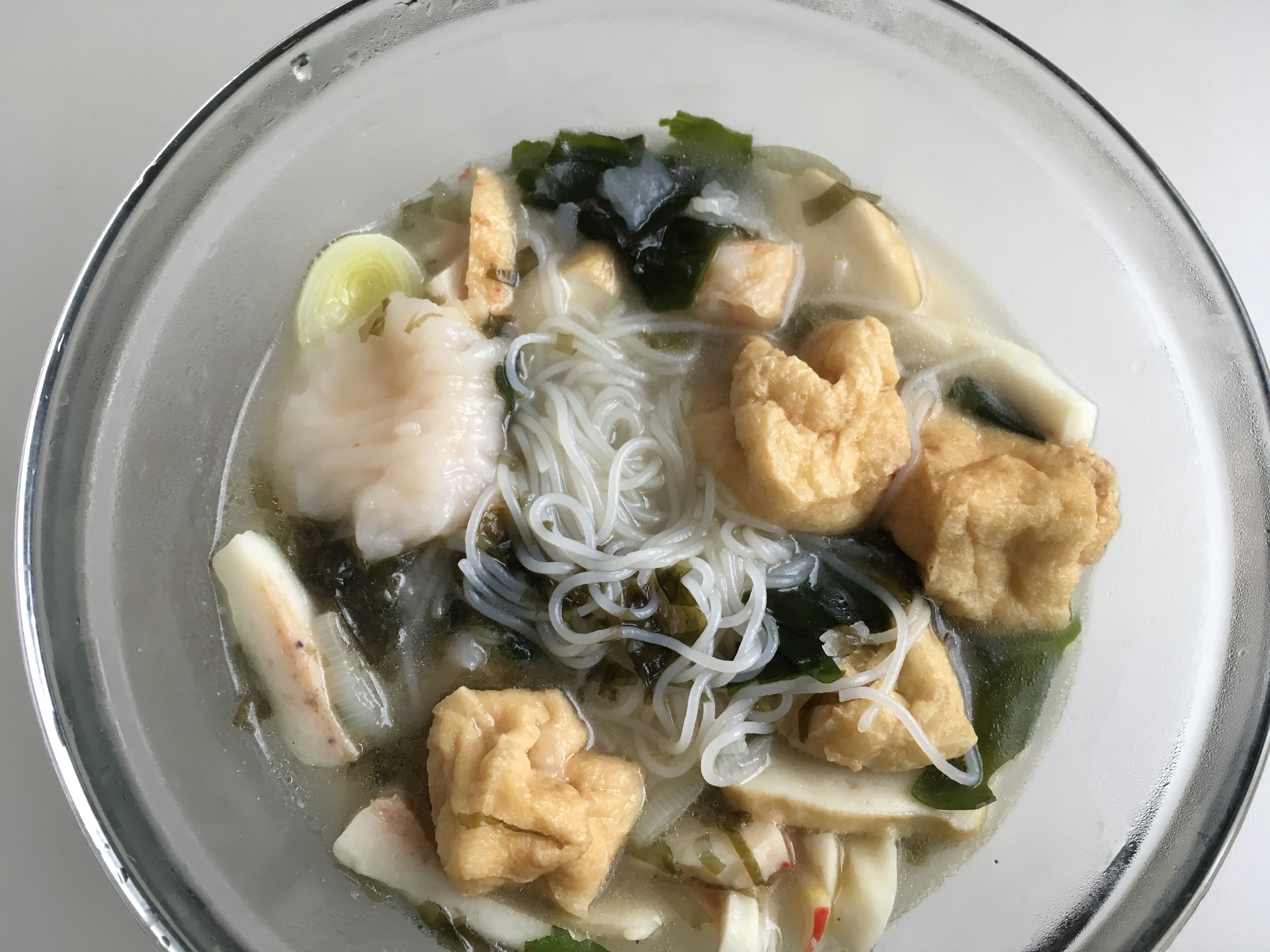 鱼丸虾饺粉丝汤的做法 步骤1
