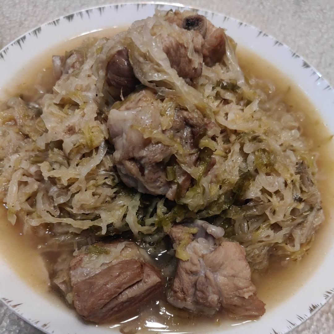 东北酸菜炖排骨