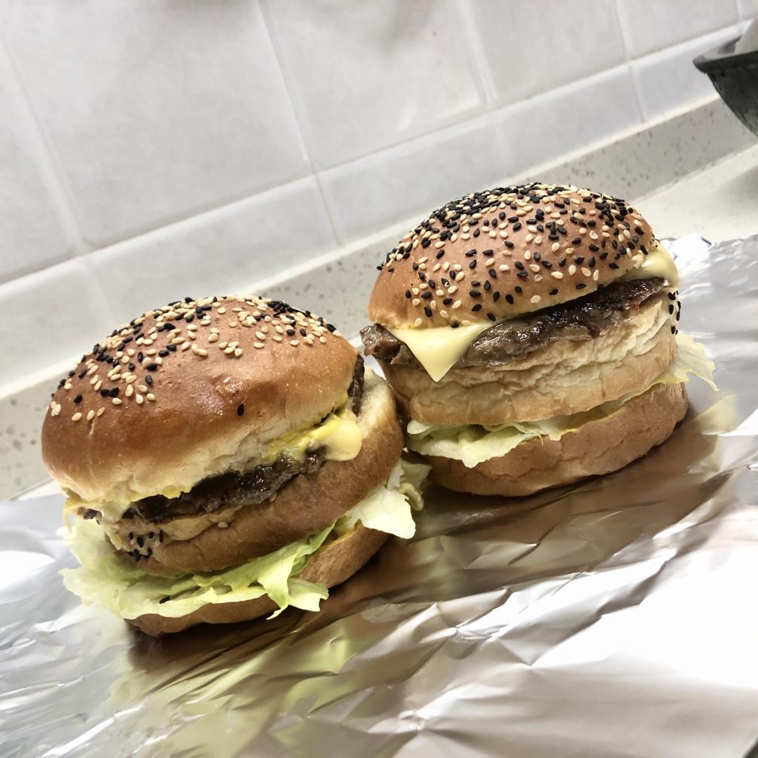 汉堡包牛肉饼