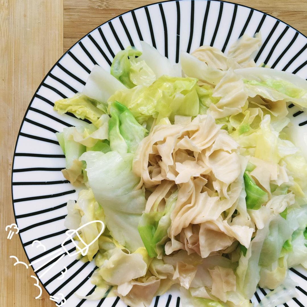 素炒包菜油豆皮