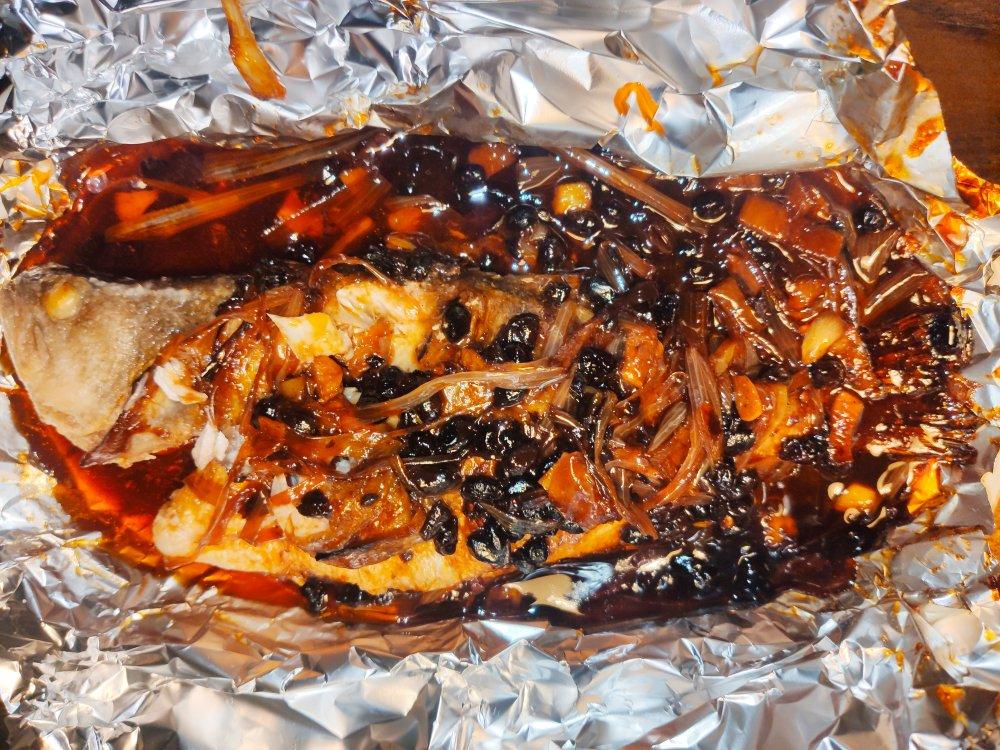 锡纸烤鲈鱼