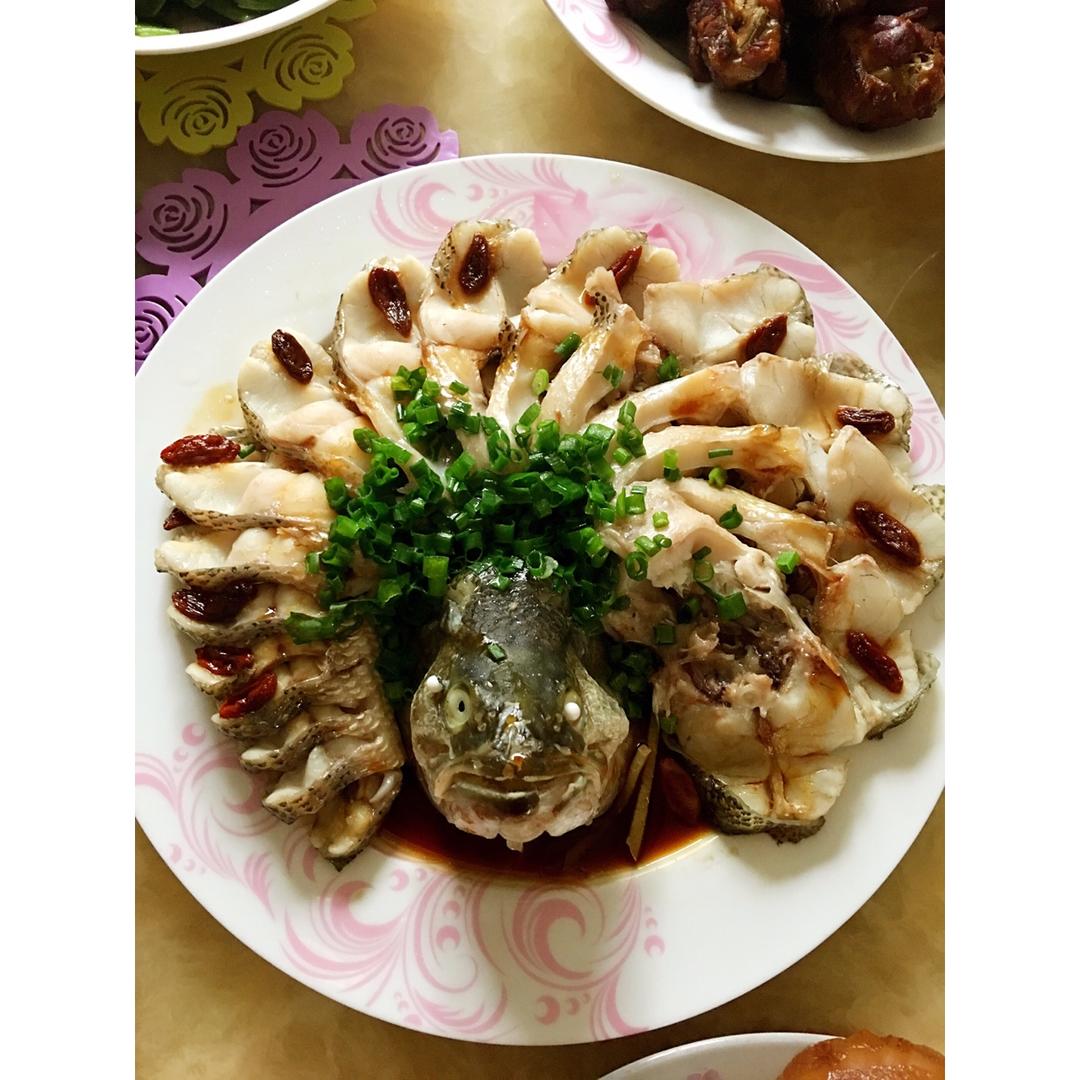 清蒸鲈鱼