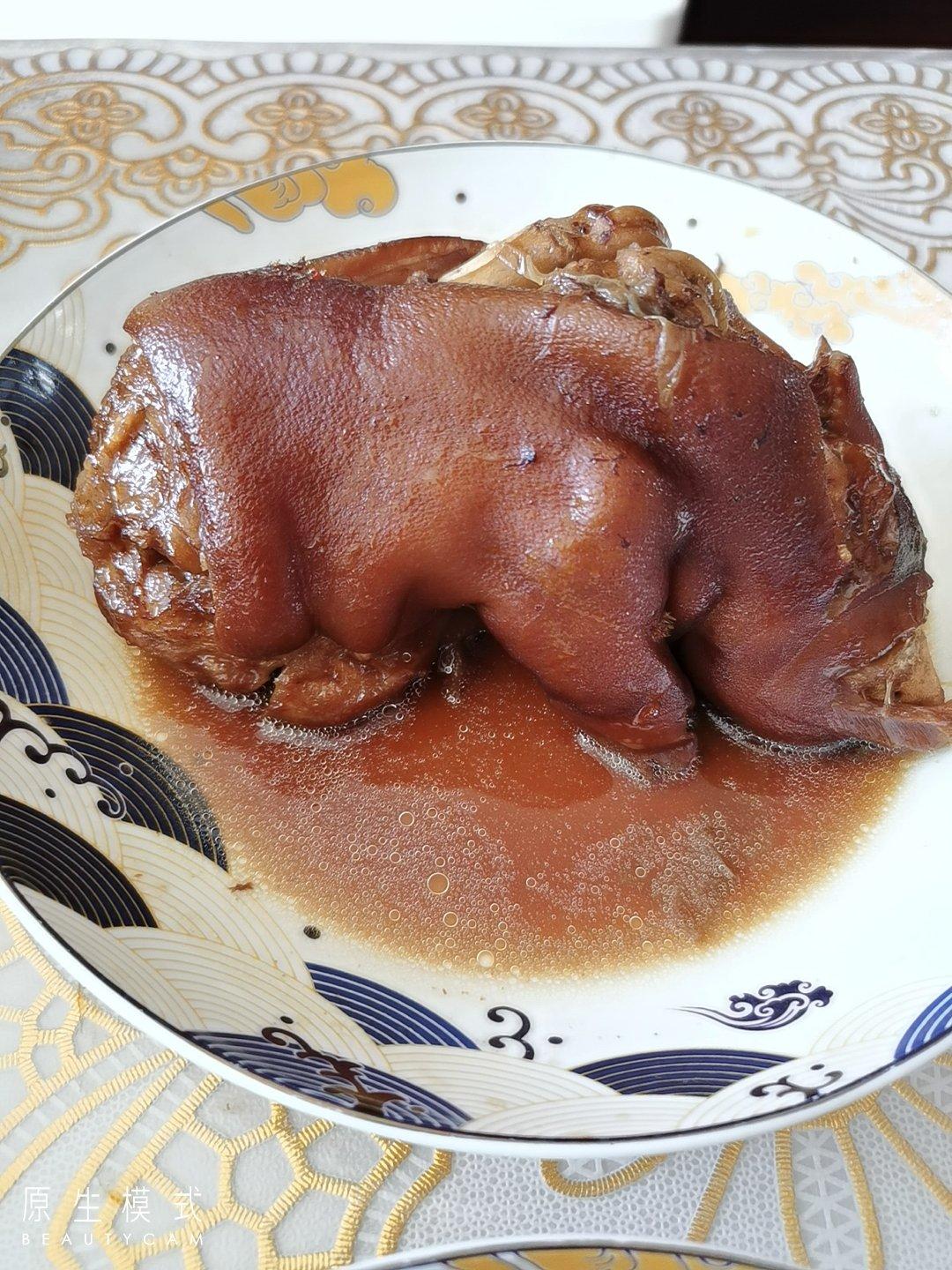 酱香卤猪蹄