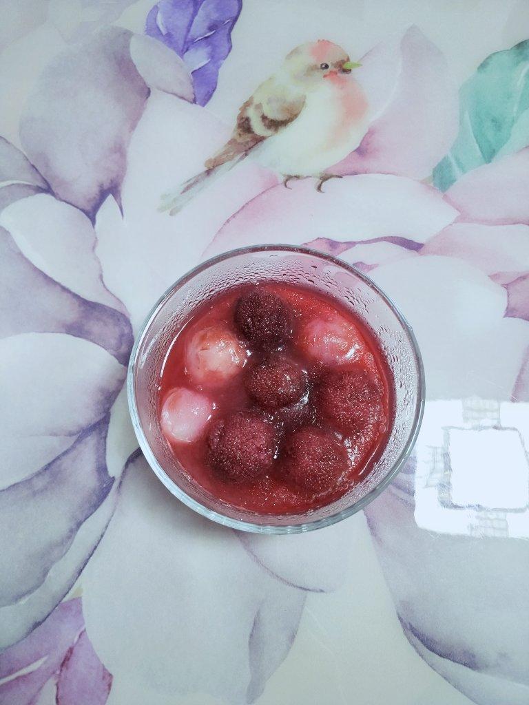 冰爽冰爽的冰点杨梅！