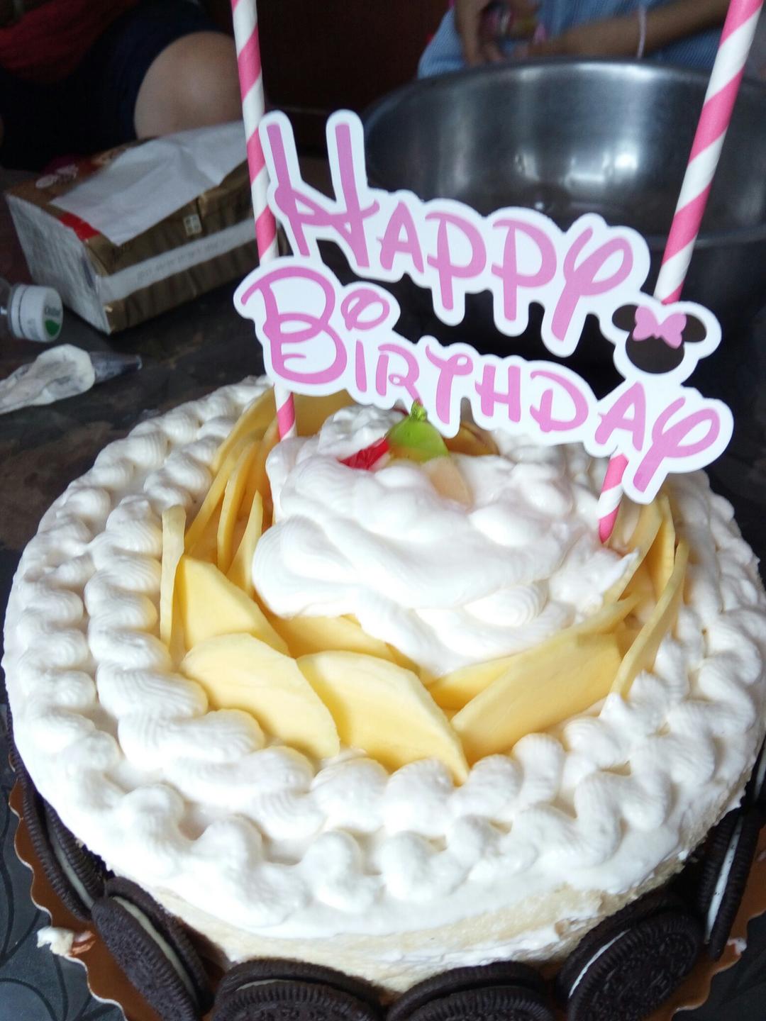 芒果花装饰慕斯蛋糕