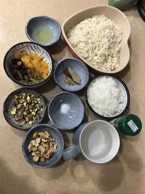 印度干果饭（Fruit and nuts pilau）的做法 步骤1