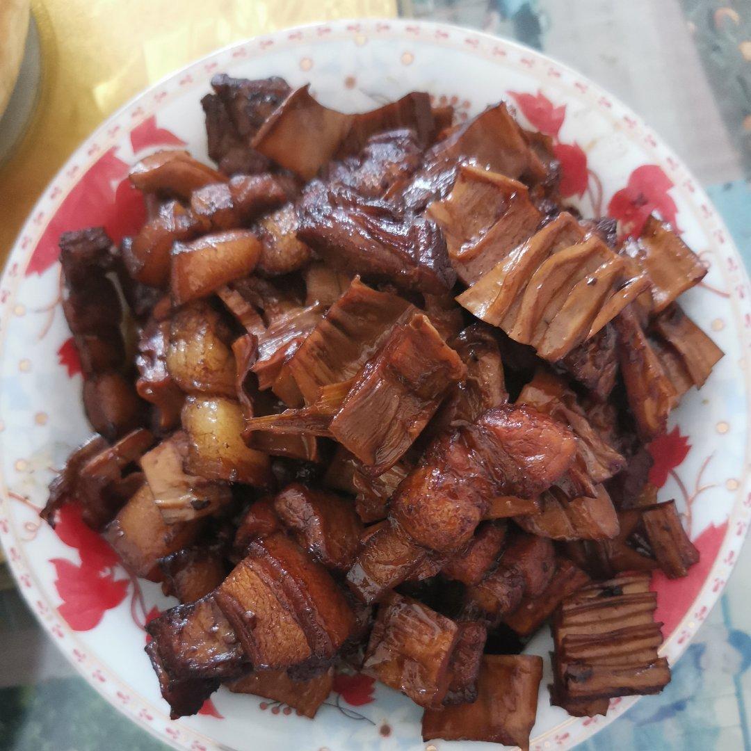 笋干红烧肉