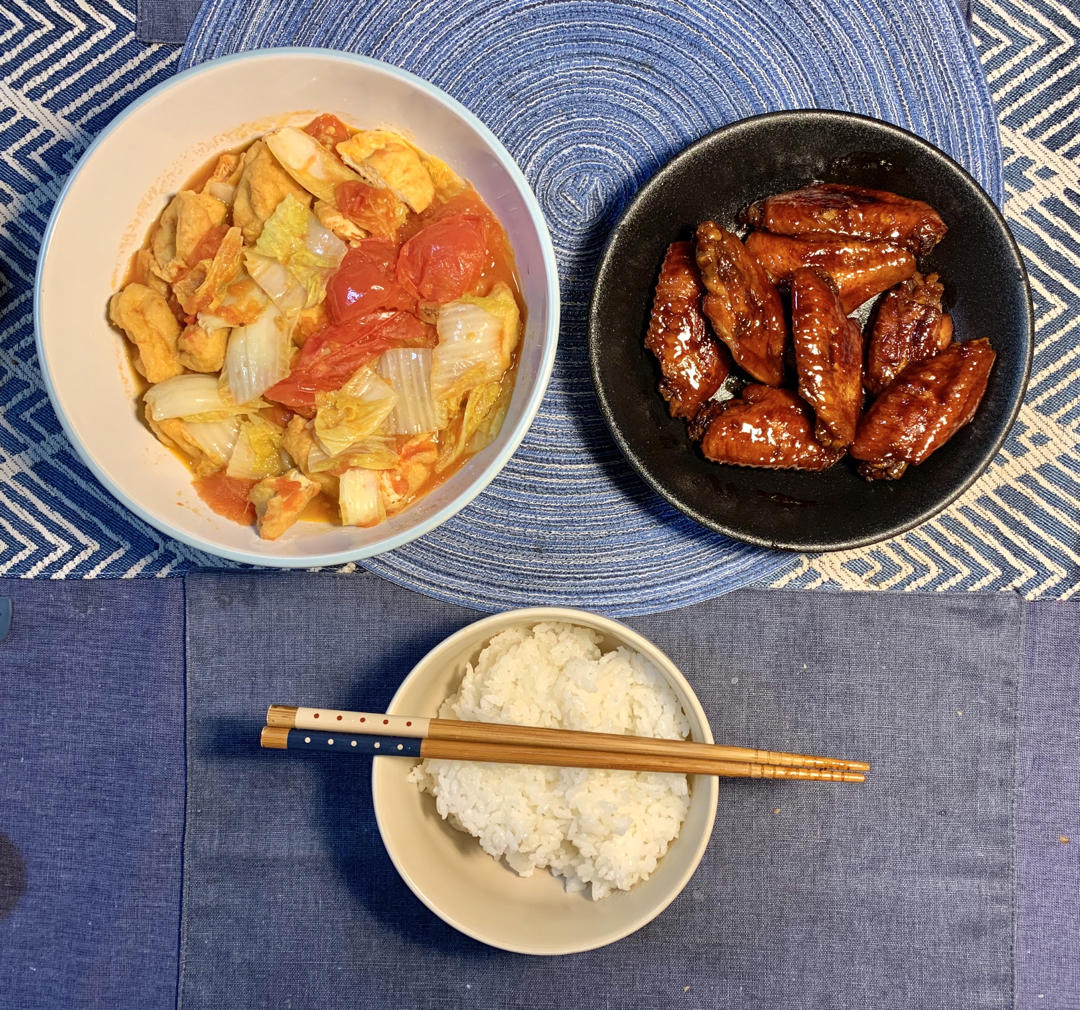 番茄白菜炖豆腐泡