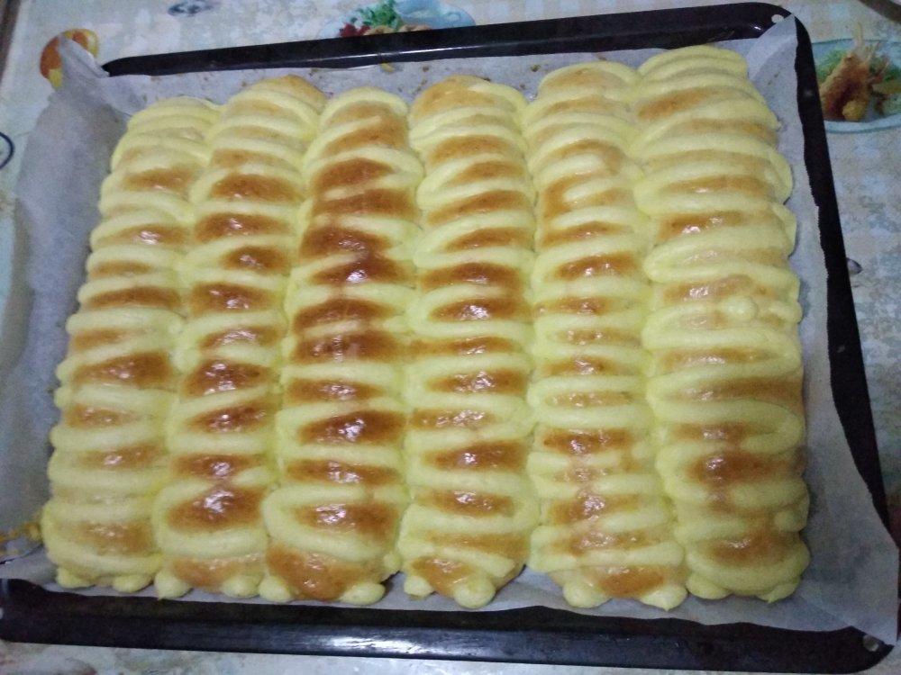 毛毛虫面包