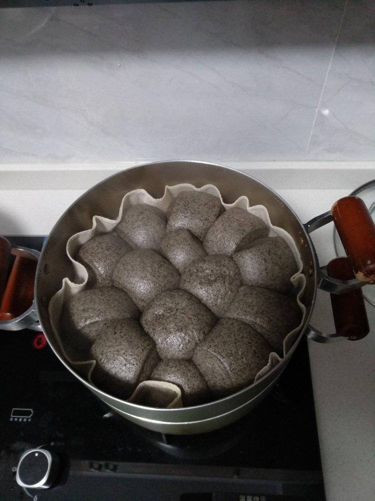 奶香黑芝麻刀切馒头