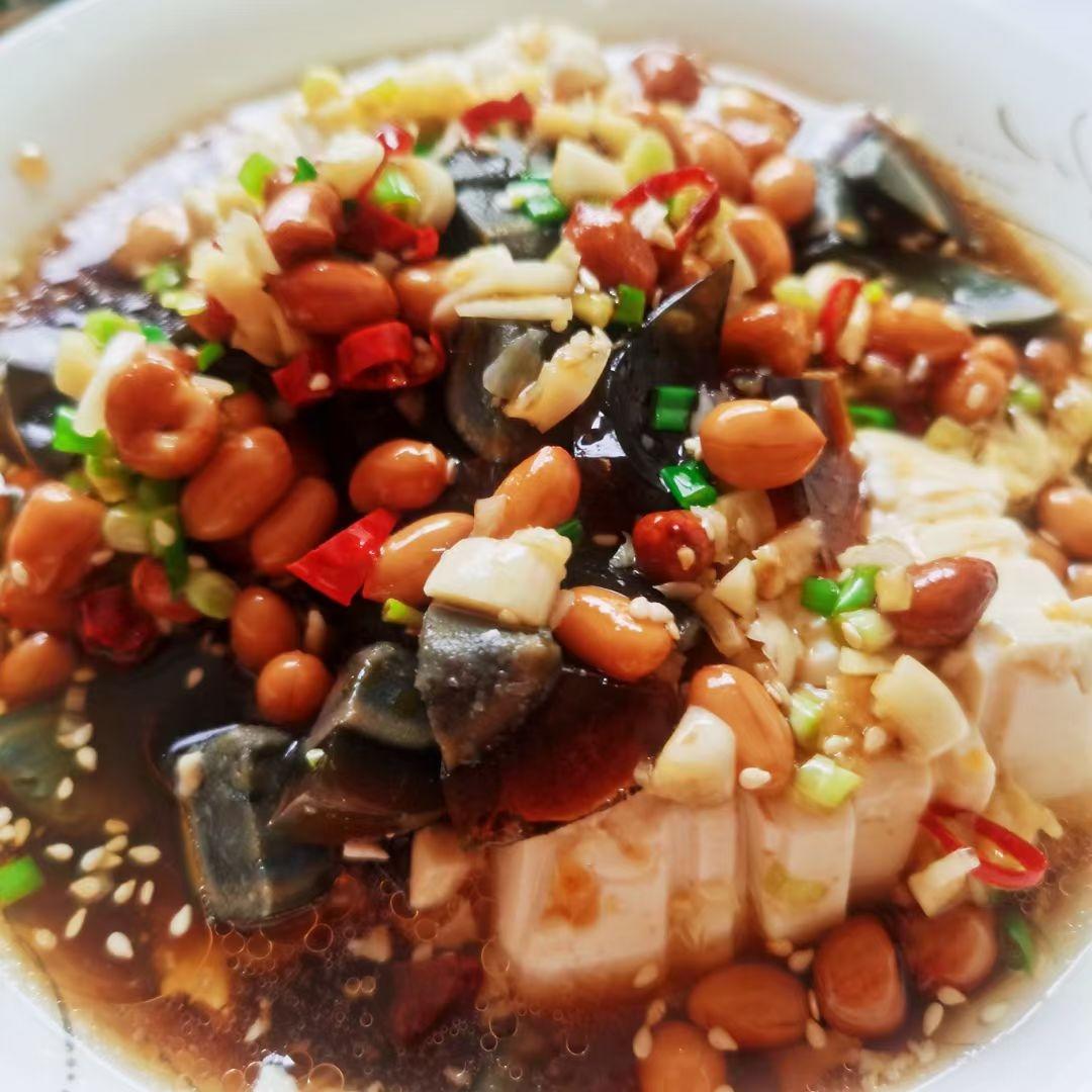 好吃爽口的皮蛋豆腐