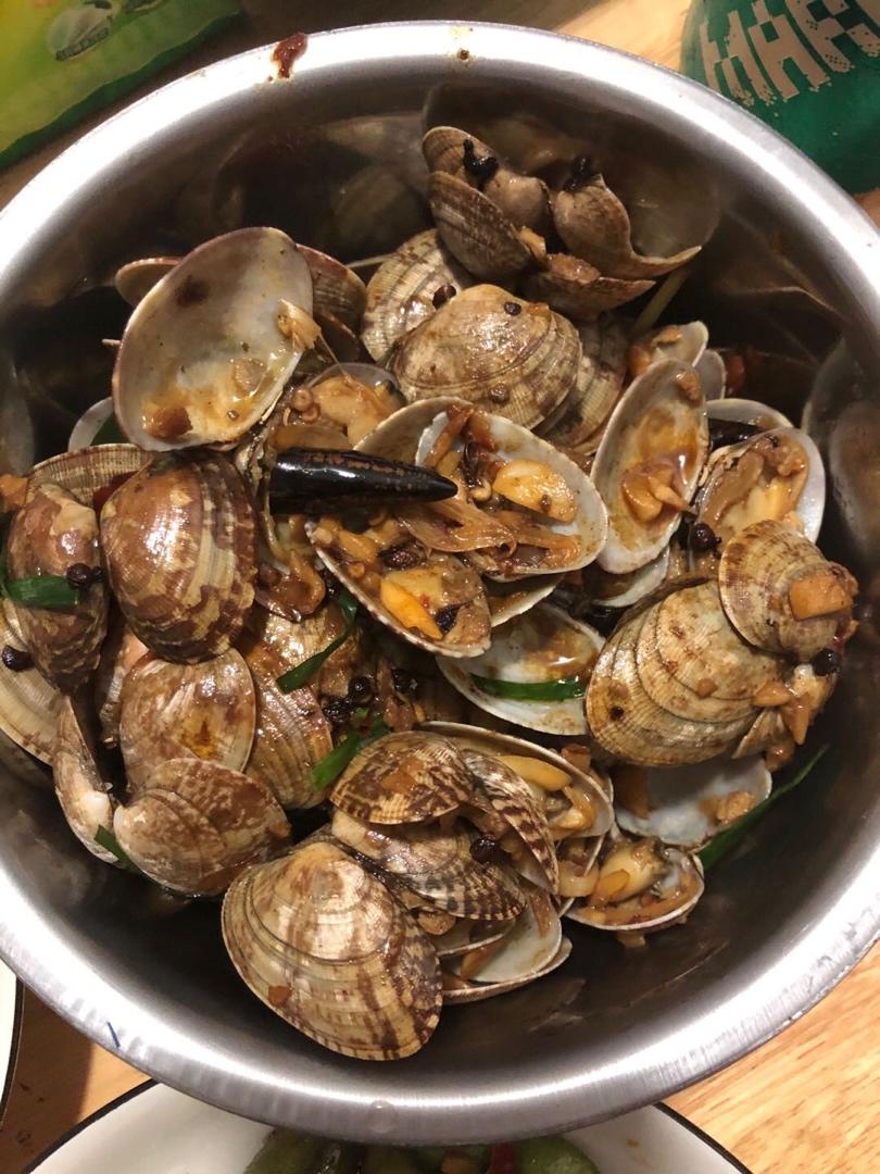 厨师长教你：“香辣花甲”的家常做法，好吃的停不下来