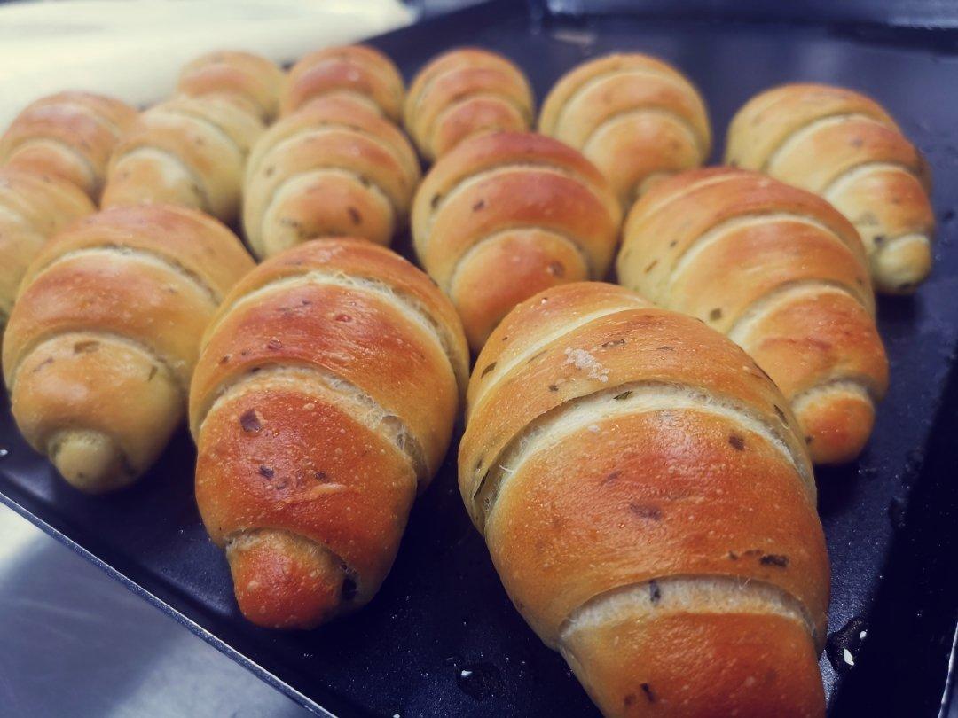 日式盐面包盐可颂