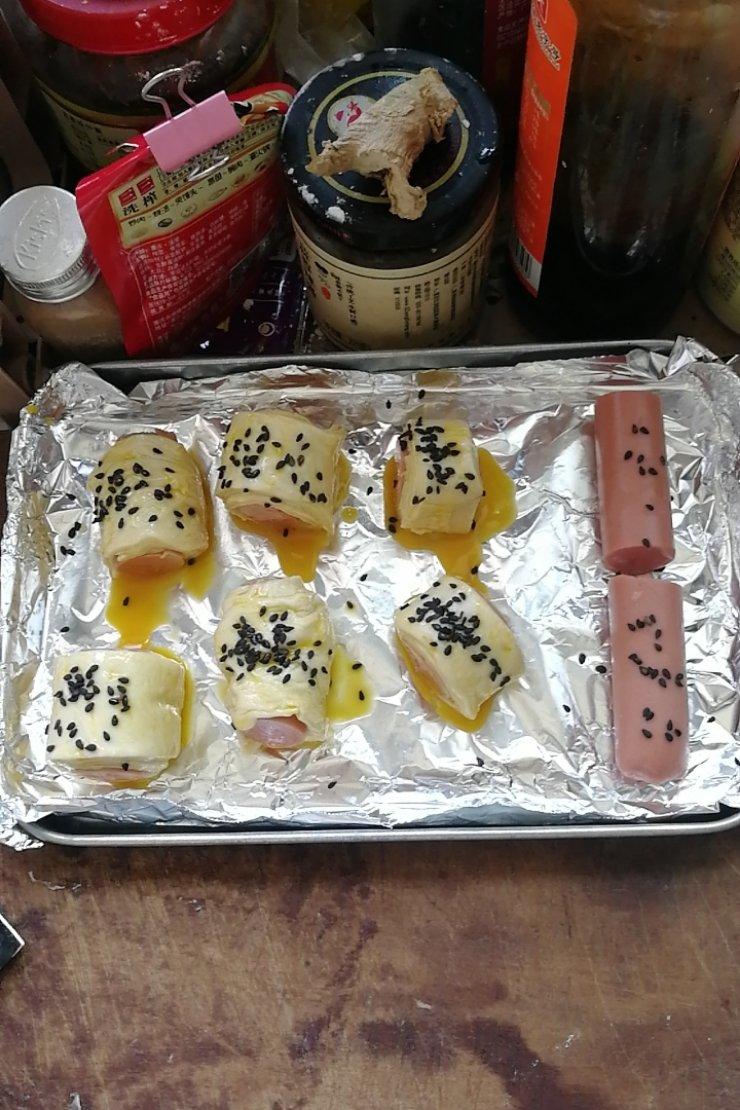 手抓饼裹烤肠—烤箱版