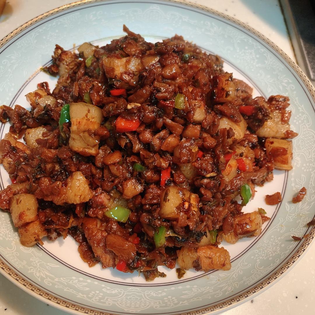 wu姐姐做的外婆菜炒五花肉