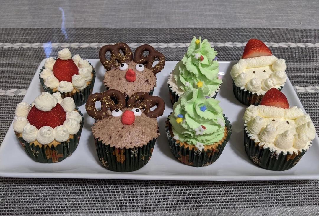 圣诞纸杯蛋糕🧁