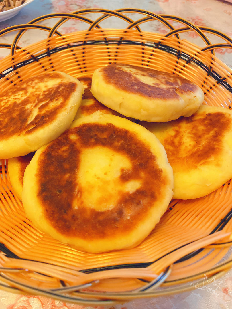 松软养胃的山药饼      （高营养低热量）