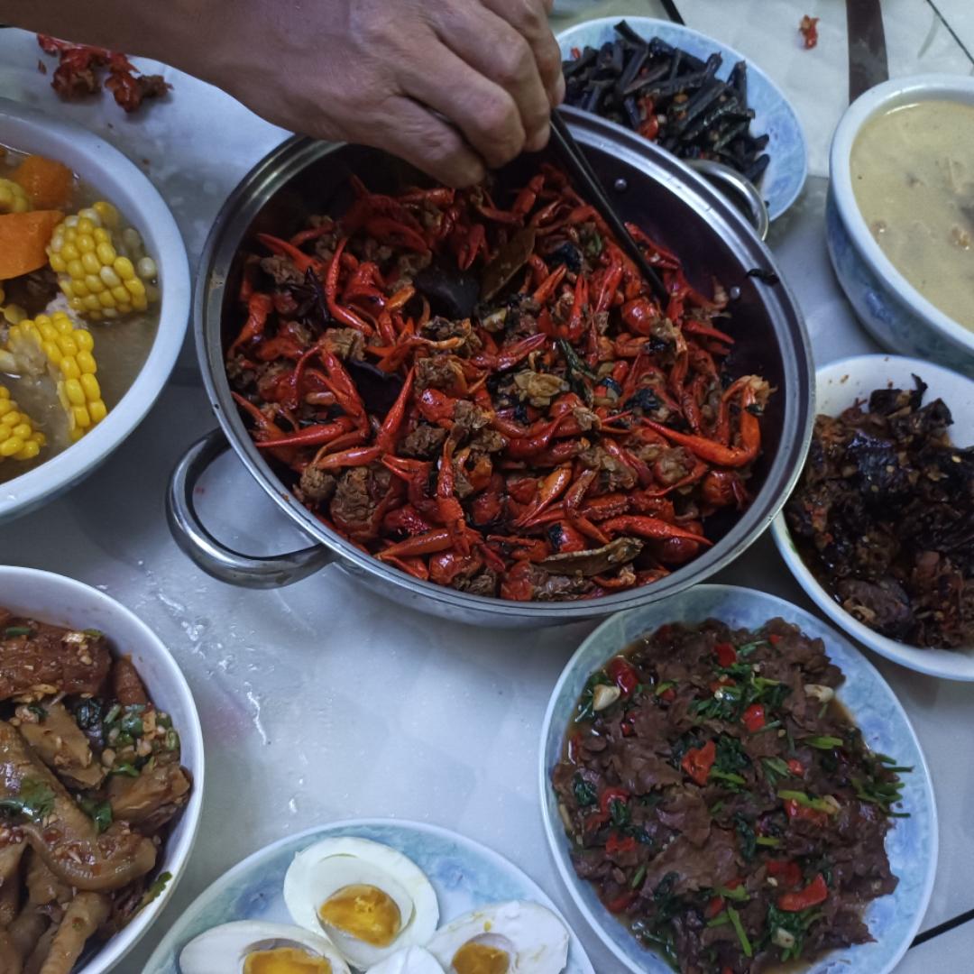 我想吃一点东西