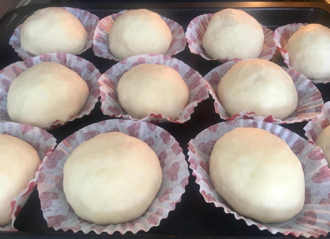 林育玮日式椰蓉包
