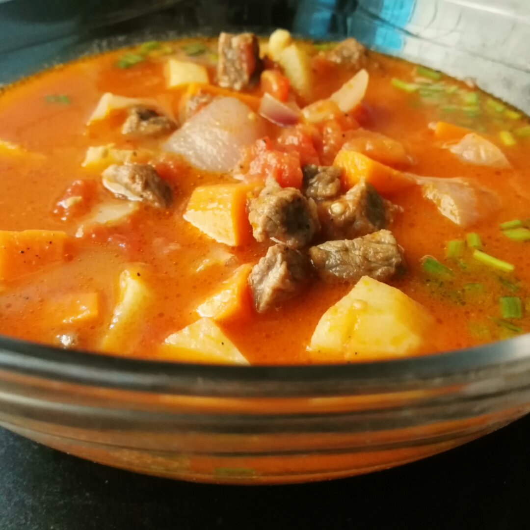 番茄土豆牛肉砂锅