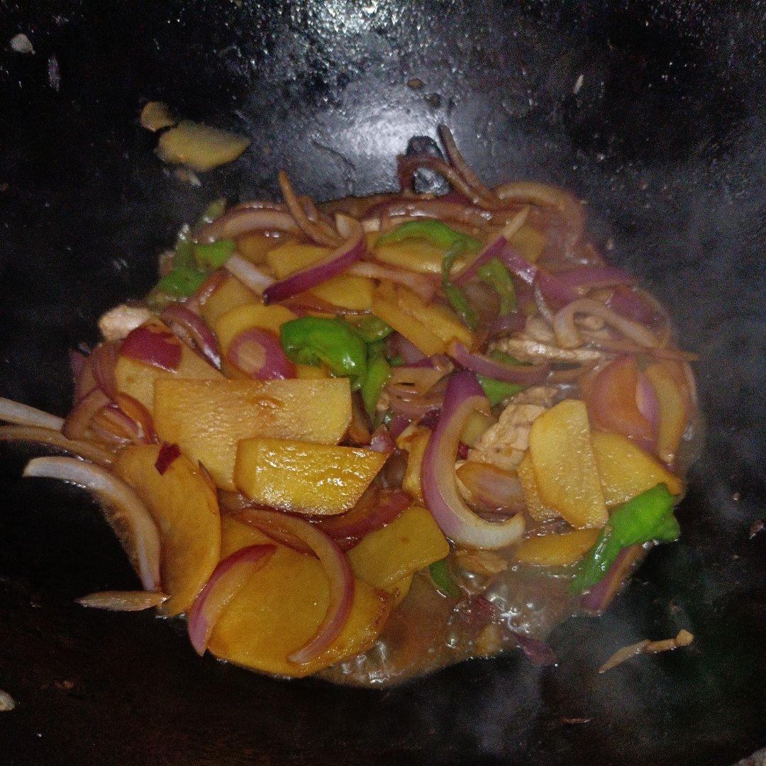 洋葱炒土豆片