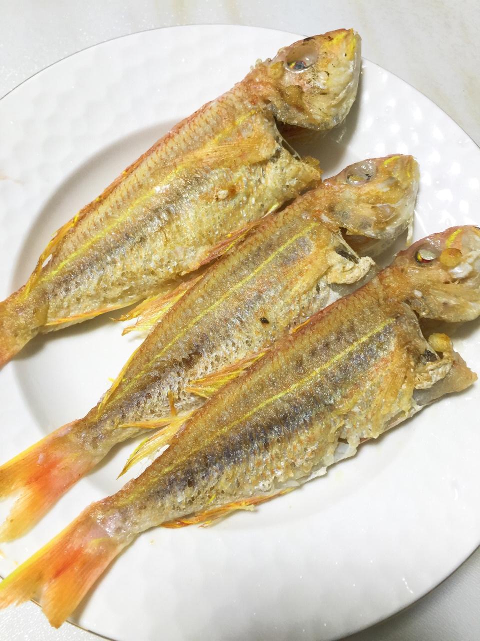 maggie晴妈咪做的香煎红三鱼