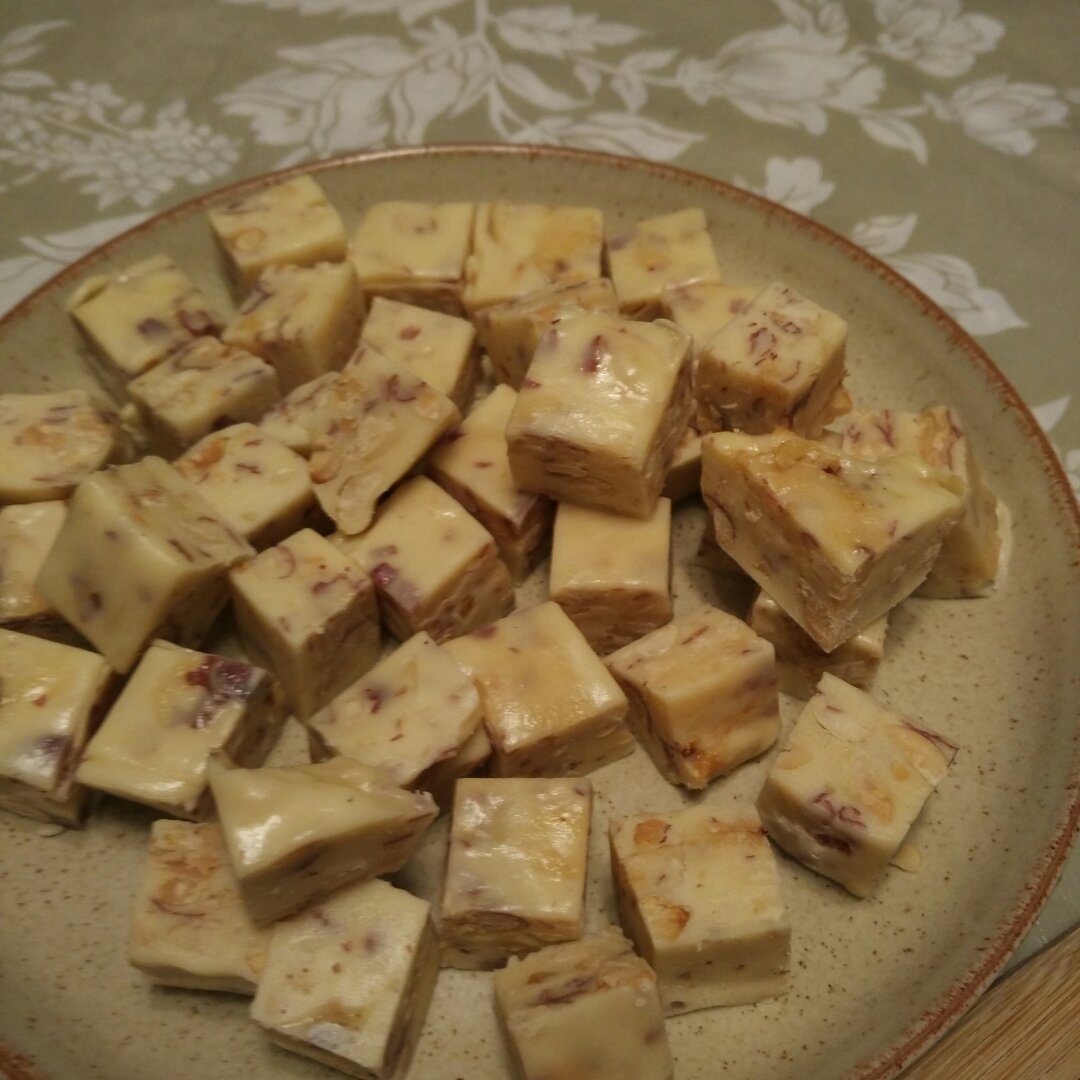 多味花生牛轧糖
