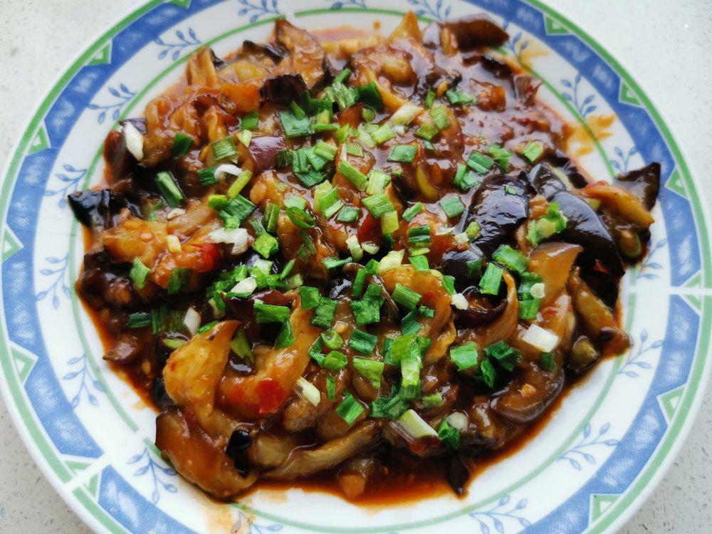 开胃下饭菜！巨简单的家常鱼香茄子煲