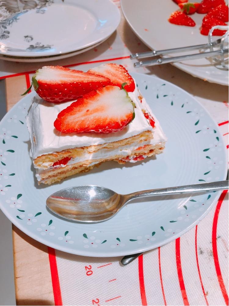 草莓城堡蛋糕