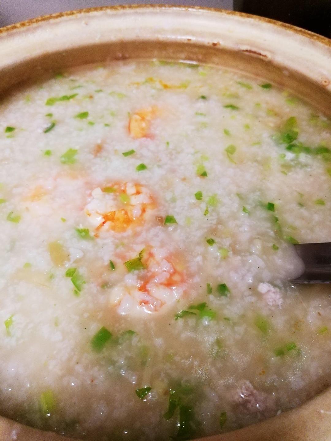 【视频】海鲜砂锅粥，吃货潮汕人的最爱！