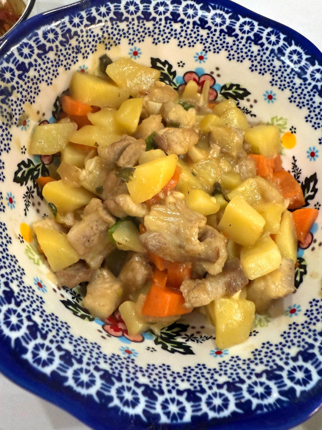 土豆胡萝卜炒鸡丁