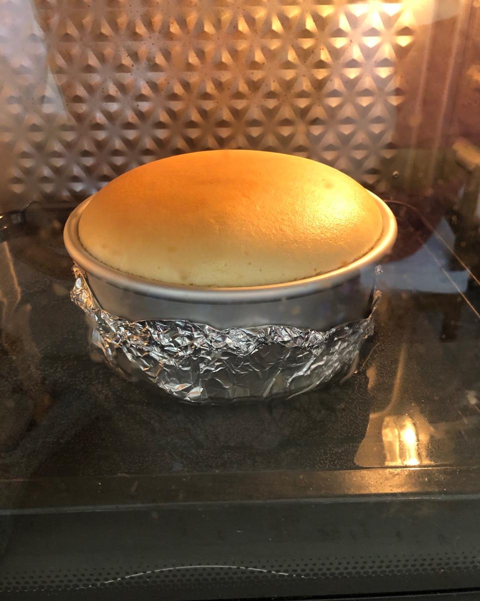 入口即化的酸奶蛋糕，又嫩又软都不用嚼，新手一看就会