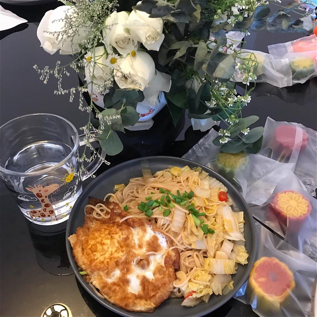 好吃到舔盘的荷包蛋焖面㊙️酱香浓郁