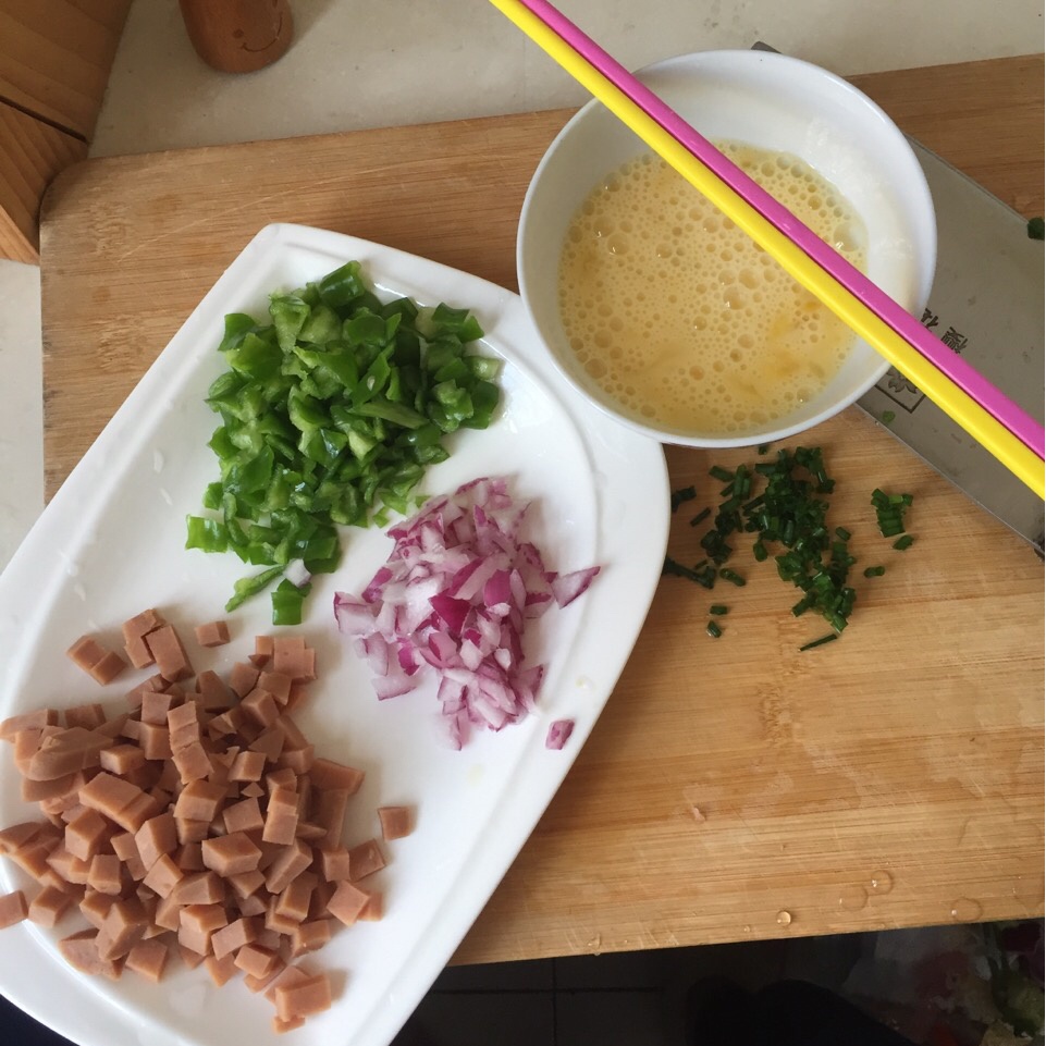 粒粒炒饭（米饭不粘粒粒分明的方法）