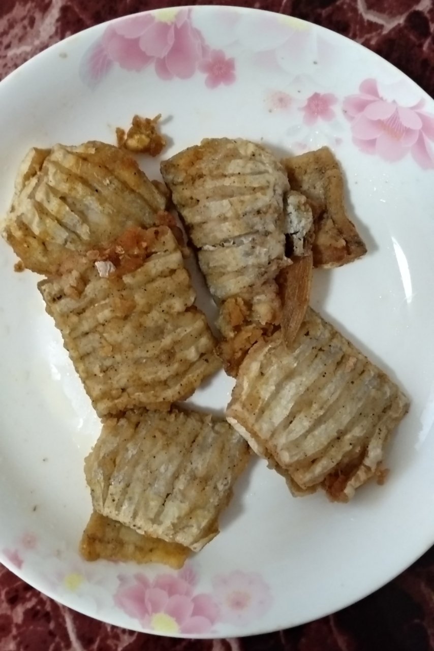 酥酥斑马纹带鱼（香酥椒盐炸带鱼）