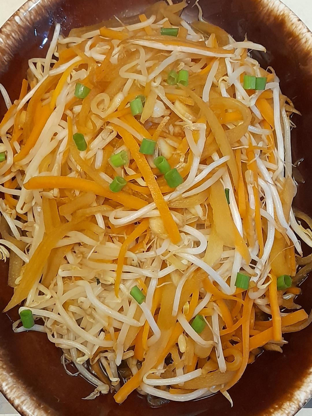 【雪莲果炒豆芽】