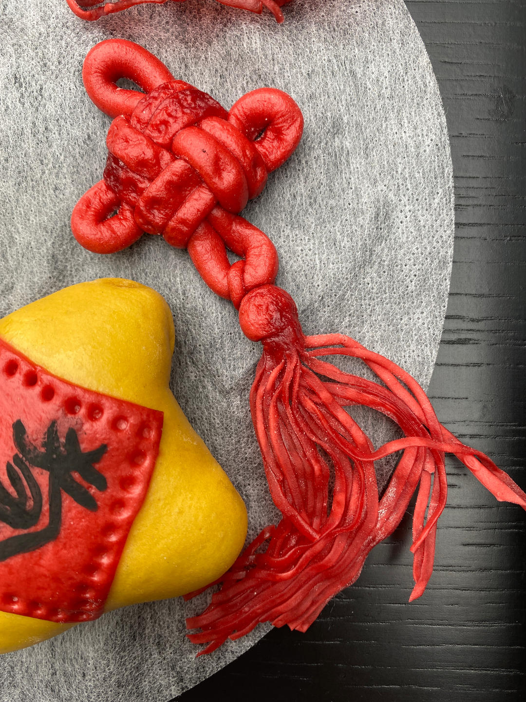 红红火火吉祥结牛奶馒头