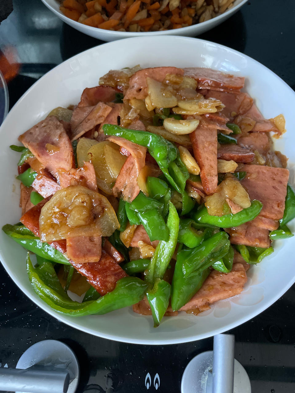 经典下饭神器———青椒火腿炒土豆片