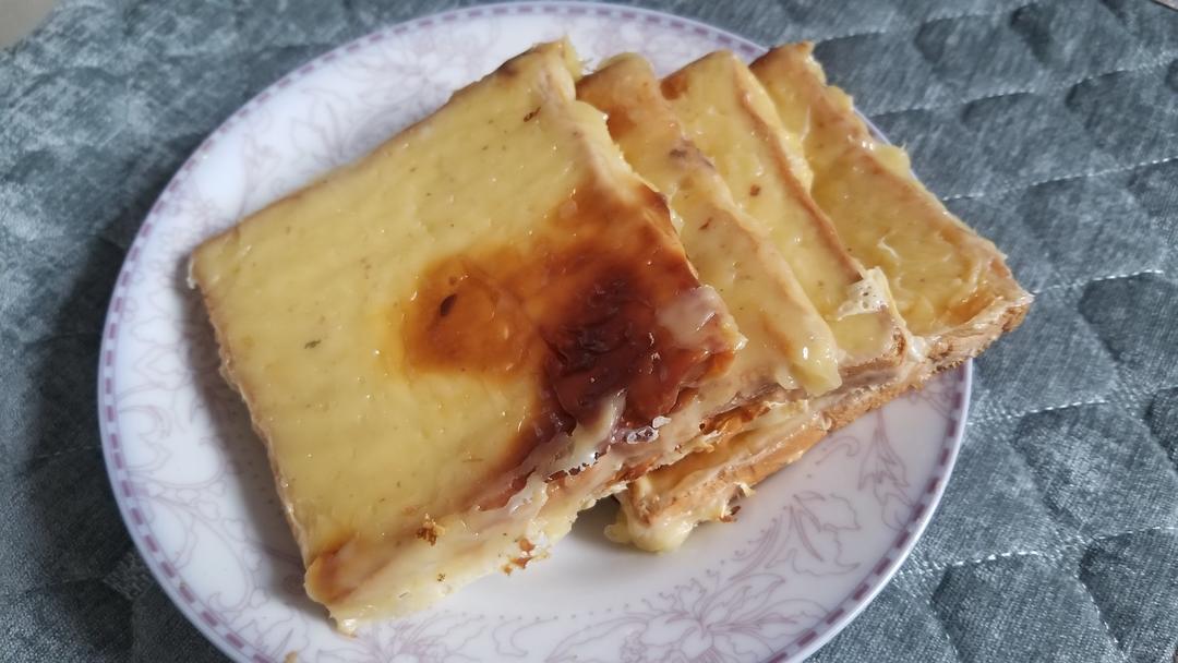 零失败快手岩烧乳酪(熔岩吐司)十分钟网红早餐，好吃哭