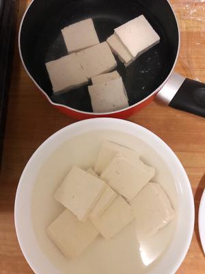 自制包浆豆腐（附小苏打水技巧）的做法 步骤1