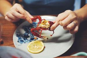 小龙虾新吃法—跳水小龙虾（比麻辣小龙虾更小清新）的做法 步骤10