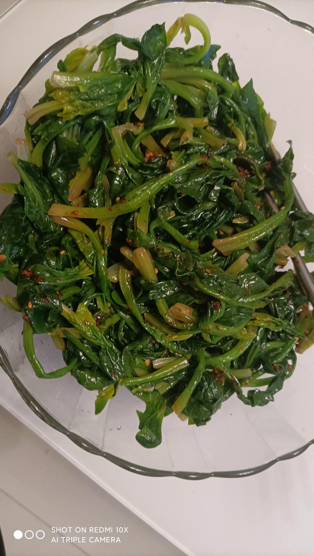 凉拌菠菜