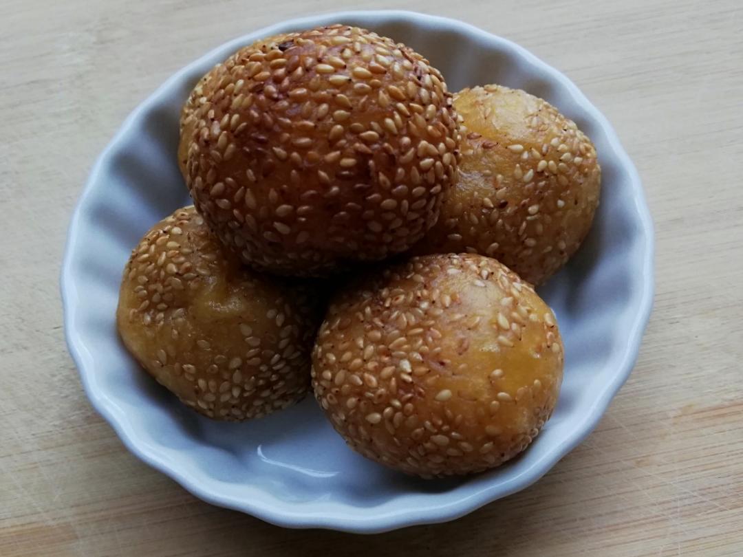 黄金球之一（南瓜芝麻球）