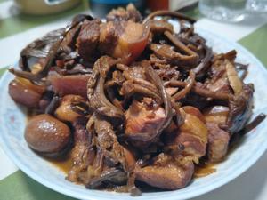 茶树菇红烧肉的做法 步骤7