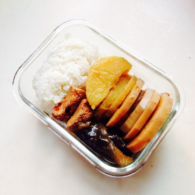 带着便当去上班