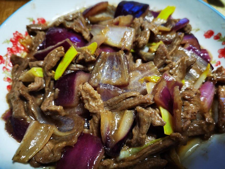 洋葱炒牛肉