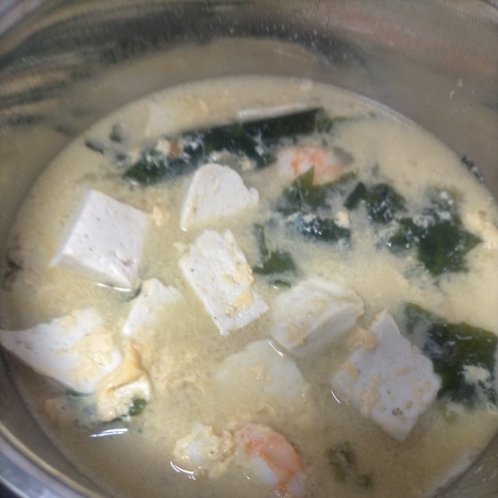 豆腐虾仁裙带菜汤的做法