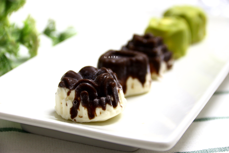 一口巧克力脆皮冰淇淋